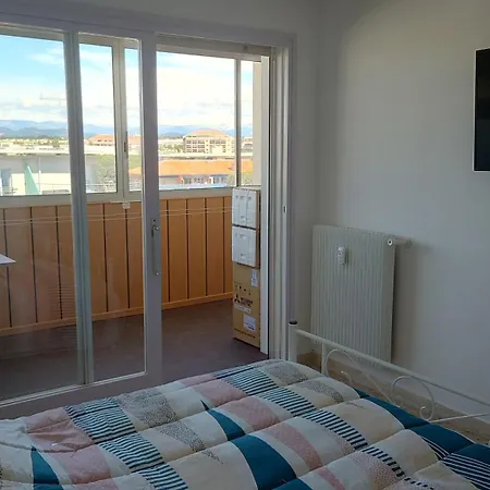 Vue 80m2 Apartment