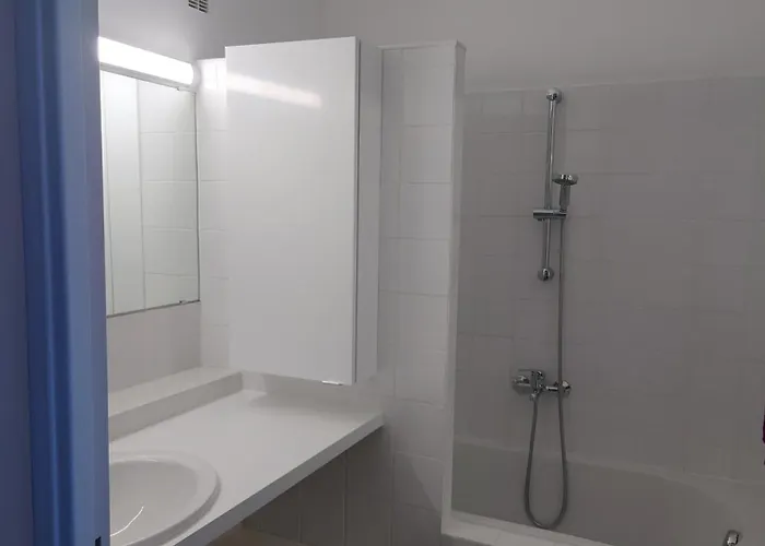 Vue 80m2 Apartment