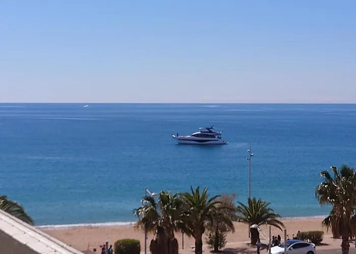 Vue 80m2 * Fréjus